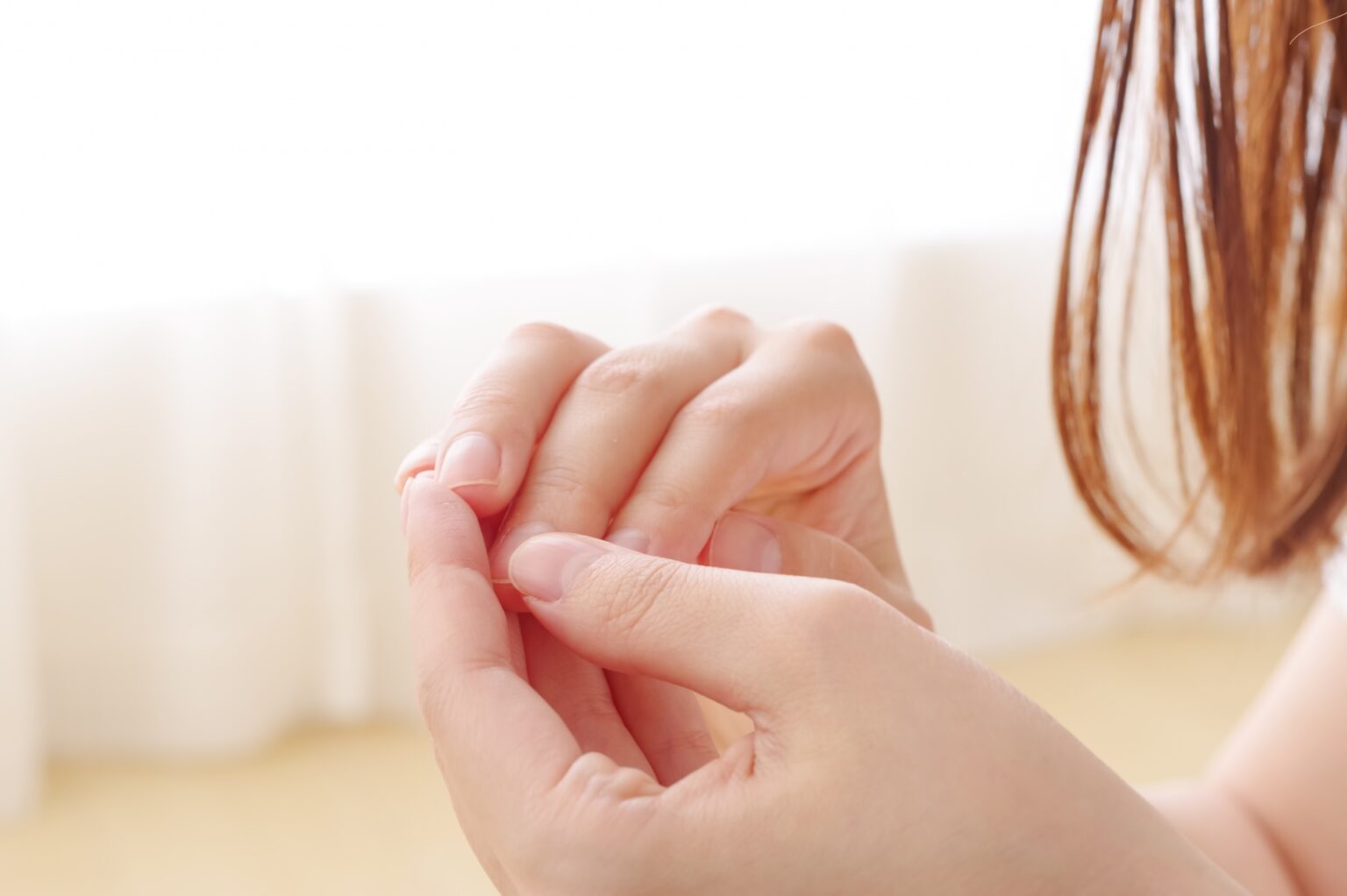 つい、爪をむしってしまう…【むしり癖】でお悩みではありませんか? | 熊本の巻き爪&ネイルケアサロンlili